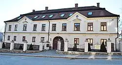 Zájezdní_hostinec_U_Dobrovských_(Havlíčkův_Brod),_Dobrovského,_pův._čp._23_2023,_Havlíčkův_Brod.jpg