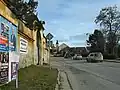 Výhled od brány zámku směrem ke kostelu svatého Víta