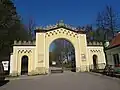 Zámecký park Karlova Koruna - Chlumecká brána