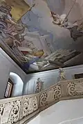 Schodiště s freskou J. T. Rottera.