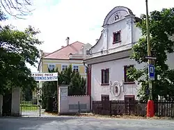 Zámek Prčice, od východu.jpg