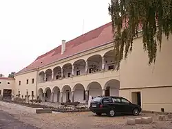 Zámek Slatina (okrZN).JPG