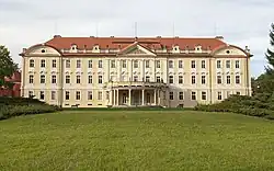 Zámek v Tloskově