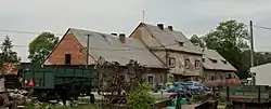 Bývalý zámek přestavěný na zemědělské družstvo (2018)