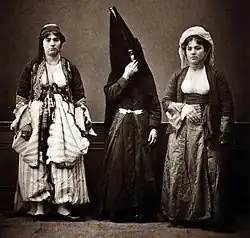 Z knihy Les Costumes Populaires De La Turquie