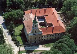 Bývalý benediktiský klášter