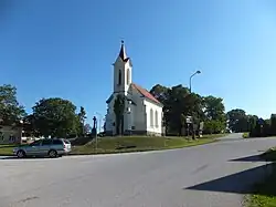 Kaple z roku 1928 na návsi