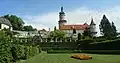 Zámek Nové Město nad Metují, panoramatický pohled ze zahrady