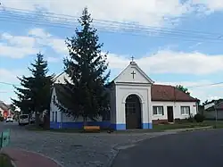 Zarazice, kaplička Panny Marie.jpg