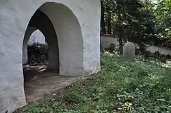 Zběšičky-židovský-hřbitov2009f.jpg