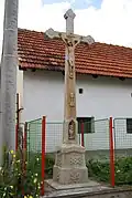 Kříž ve vsi