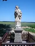 Zbraslav svatý za dědinou.JPG