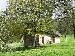 Zlámanec, č.p. 7, sušárna ovoce.JPG