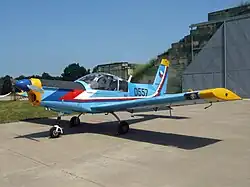 Zlín Z-142