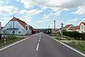 Příjezd do Kasáren ve směru od Znojma