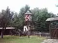 Holubník a zemědělské vozy na statku