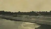 Velbloudi na přístavišti Suezského průplavu (kolem 1928)