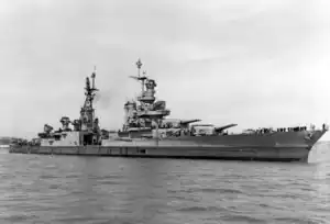 USS Indianapolis (CA-34) na snímku pořízeném 20 dní před jeho potopením japonskou ponorkou I-58